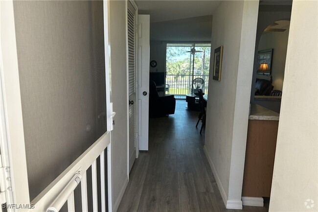 Building Photo - 400 Forest Lakes Blvd Unit 211 Rental