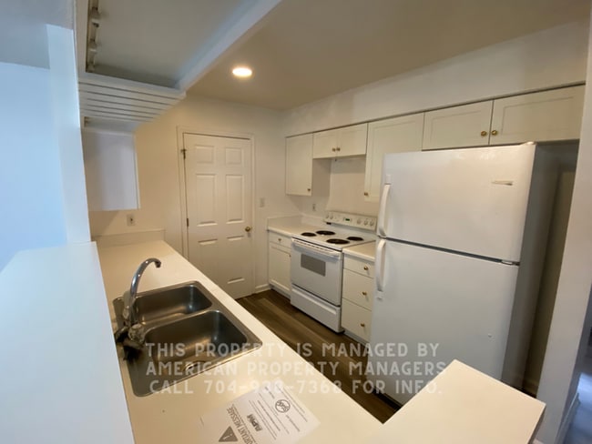 Photo - 148 Purple Finch Ln