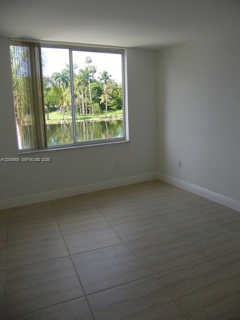 Photo - 1740 NW N River Dr Unit 214