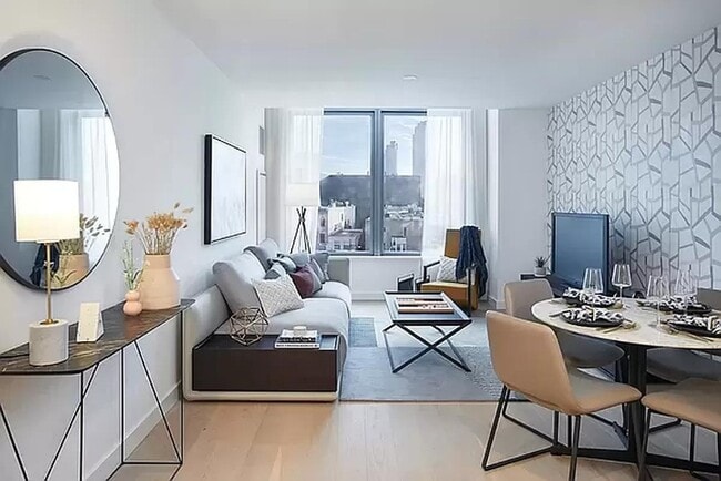 Photo - 3 Ct Square W Unidad 6005 Rental