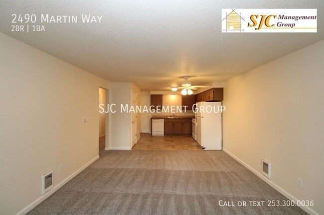 Photo - 2490 Martin Way