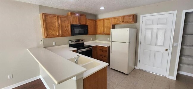 Photo - 536 Cresting Oak Cir