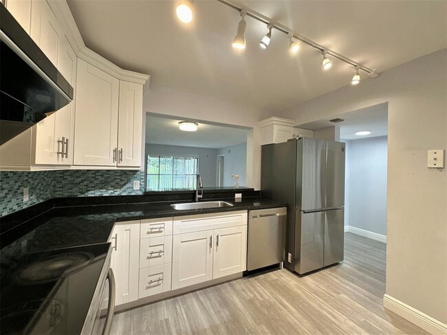 Photo - 2029 Coral Ridge Dr Unidad S207