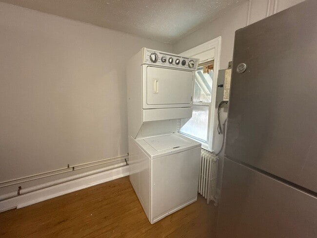 Photo - 104 Willow Spring Rd Unit 2