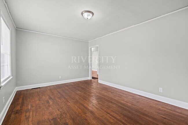 1232 Vaughn Rd