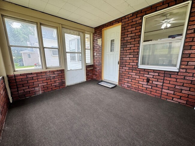 Photo - 2 bed, 1 bath home for rent in West Waterloo.