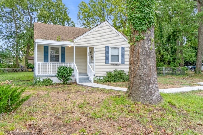 Photo - ADORABLE 3 BEDROOM 1 BATH RANCH HOUSE