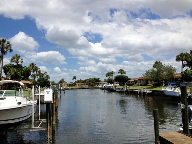 Photo - Adorable 1/1 condo with dock and amenity community Unit 1