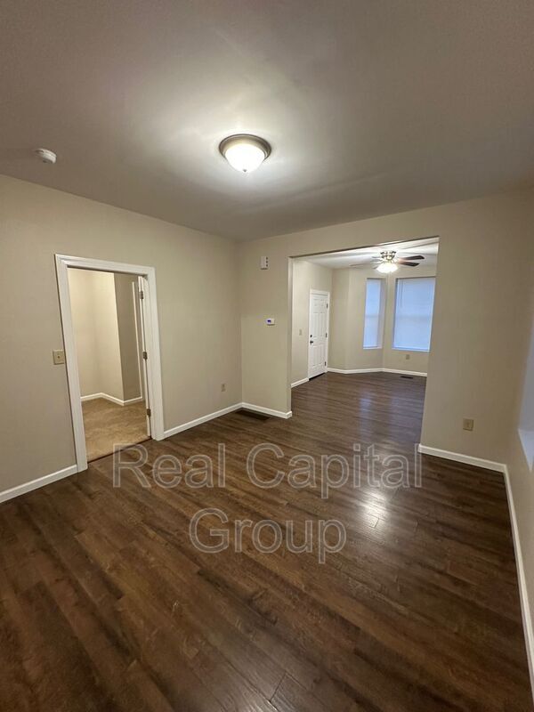 Photo - 21 124th St Unit Apt 1