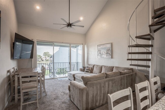 Photo - 12500 Melville Dr Unit 338D