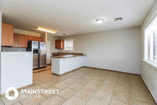 Photo - 42478 W Hillman Dr