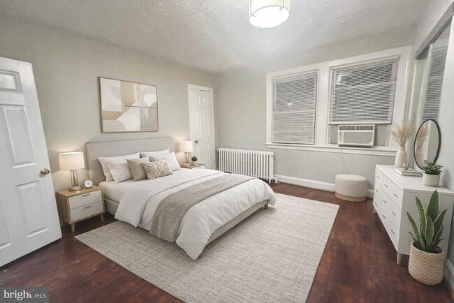 Photo - 1723 H St NE Unidad 2