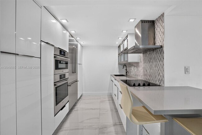 Photo - 6039 Collins Ave Unit 1624