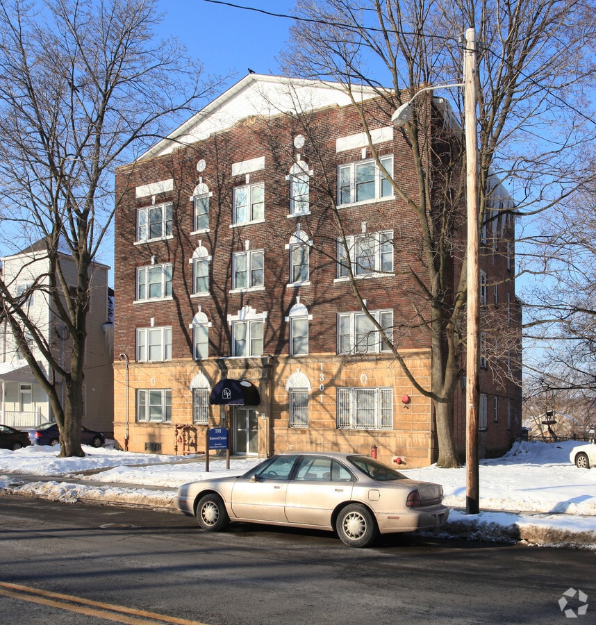 Roosevelt Suites - Roosevelt Suites