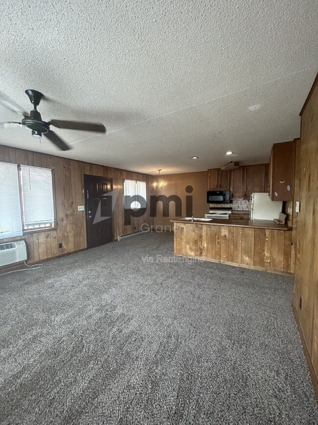 Photo - 955 4th St Unit 5