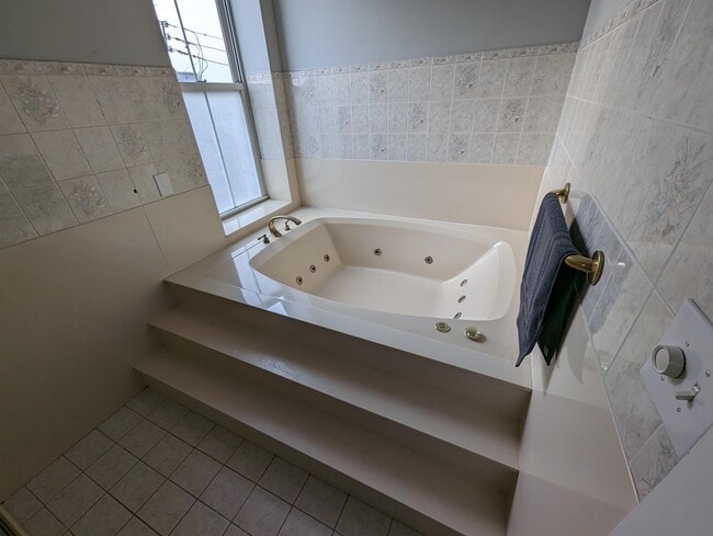 Photo - 715 Soulard St