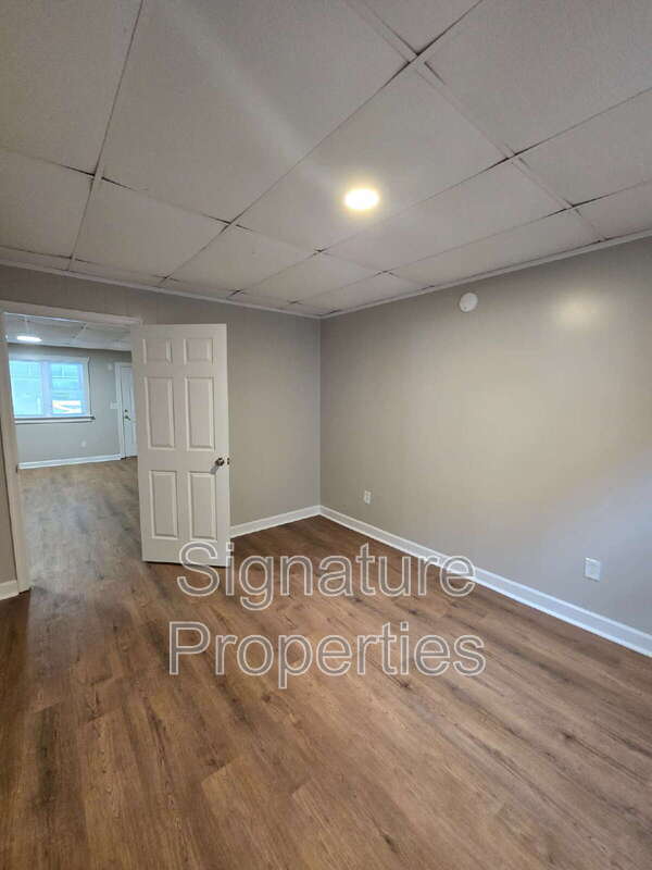Photo - 773 Long Point Rd Unit 4