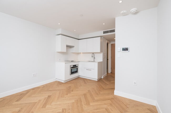 Building Photo - 12 Commonwealth Ave