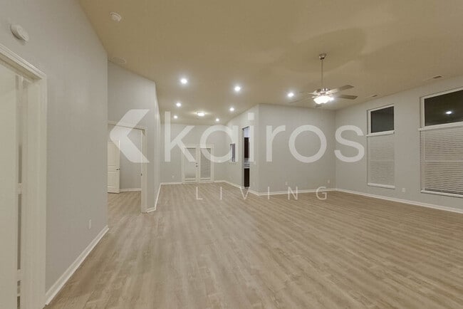 Photo - 10685 Bent Brook Dr