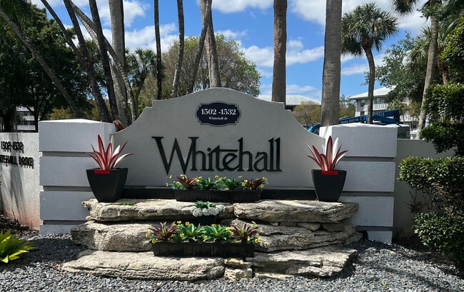 Building Photo - 1526 Whitehall Dr Unit 402