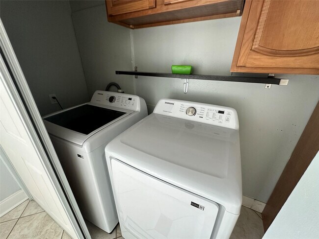 Photo - 445 NE 109th St Unit 1