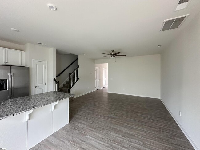 Photo - 100 McGuires Pl