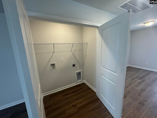 141 Carr Ln