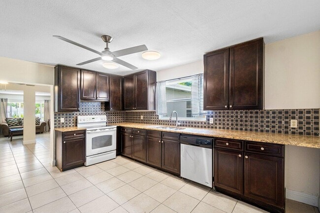 Photo - 612 S Swinton Ave