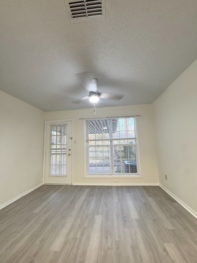 Photo - 3092 S Wesley Ct