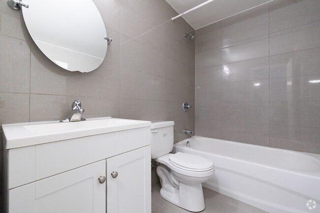 1BR, 1BA - 553SF - Parkdale Manor