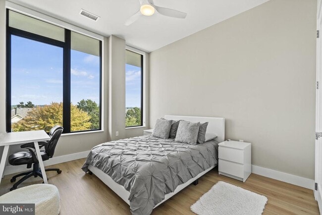 Building Photo - 801 N Fairfax St Unit 320 Rental