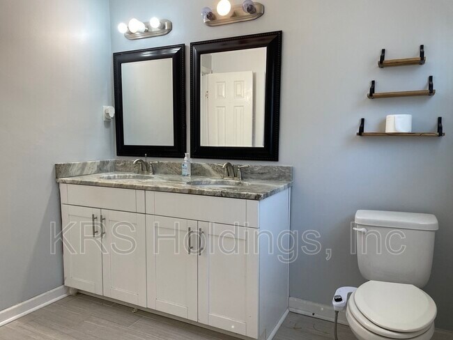 Photo - 204 Skipper Ct