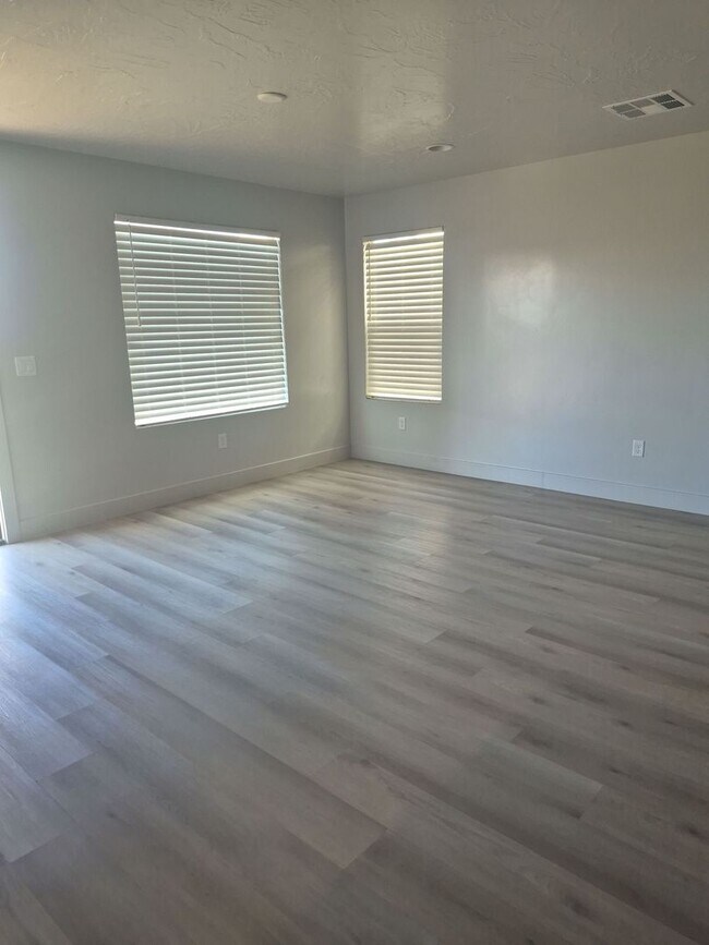 Photo - 4051 Cerro Wy