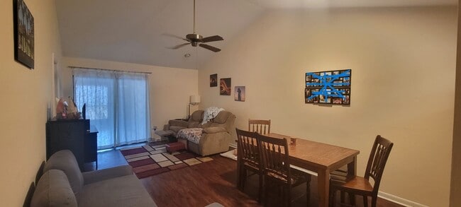 Photo - 2/2 Condo in the quiet community of Mile Run