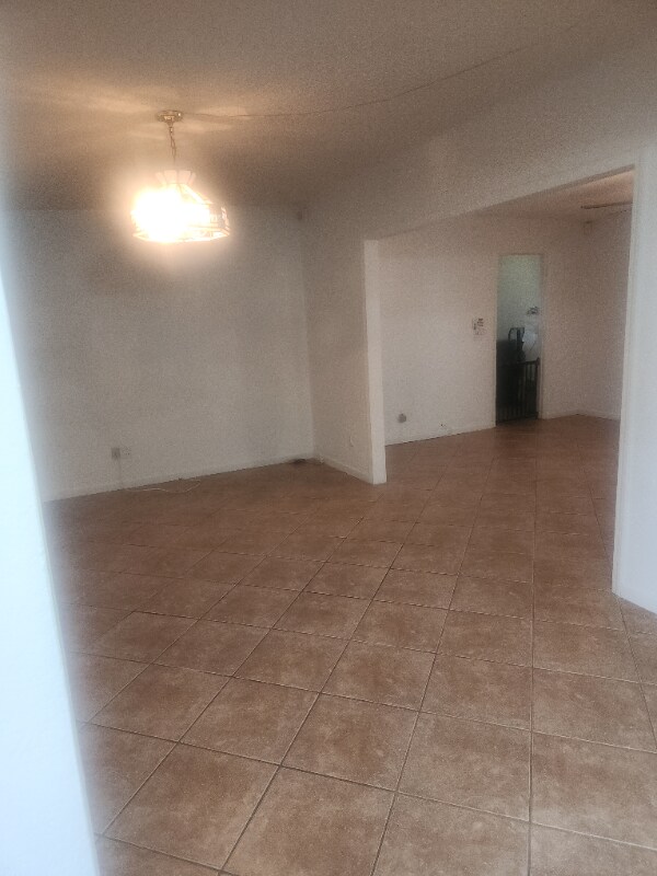 Photo - 10 E Brown Dr