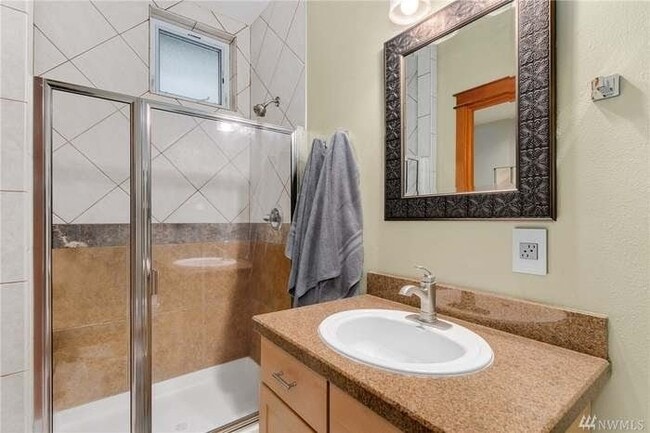 Photo - 1915 24th Ave S