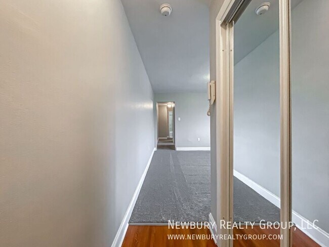 Photo - 104 W Steuben St Unit Apt. 5