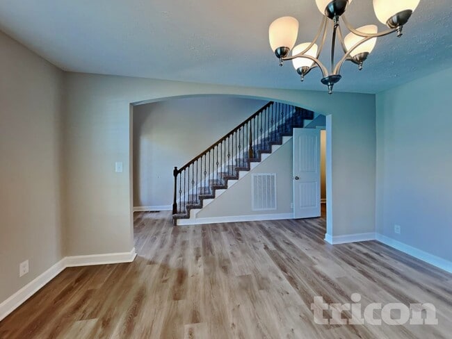 Photo - 1287 Eagle's View Dr