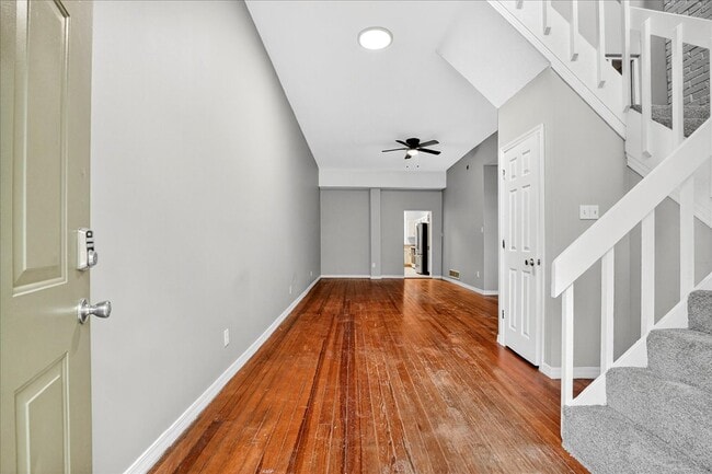 Photo - 2352 S 10th St