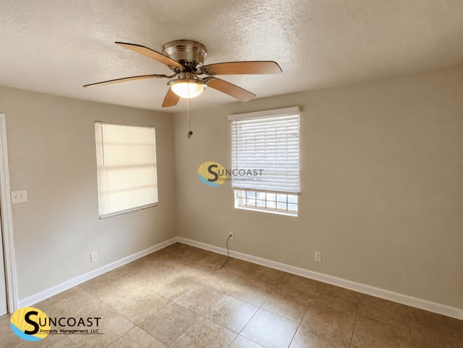 Photo - 2108 Mt Herman St