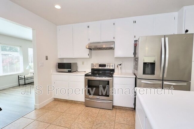 Photo - 6069 Kingwood Cir