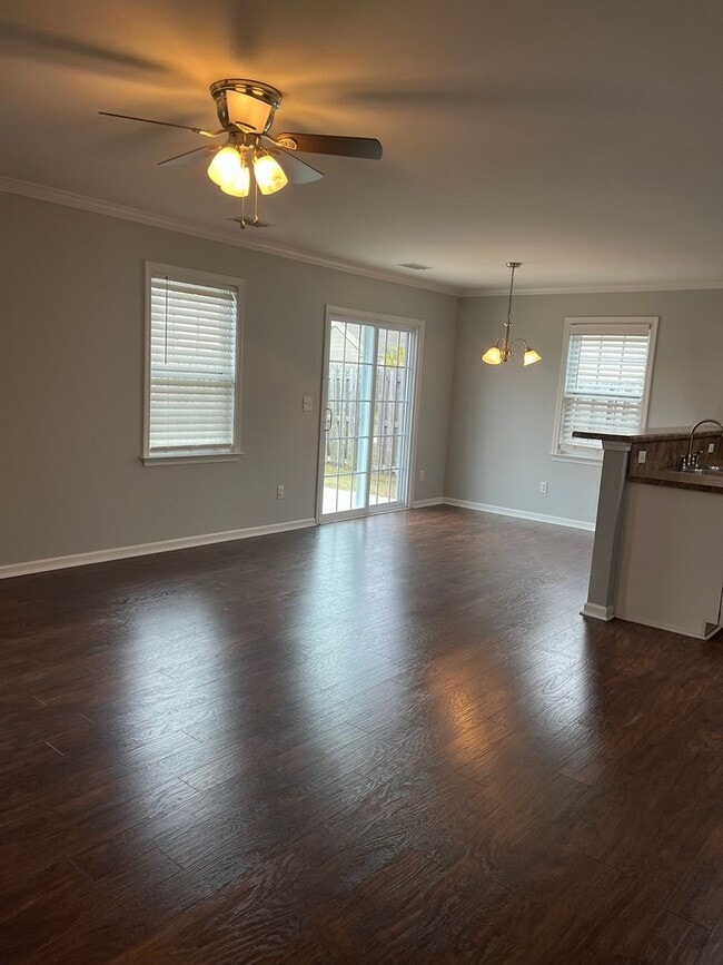 Photo - Great Location