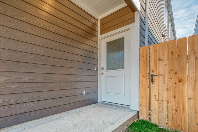 Photo - 3523 Adelie Ln