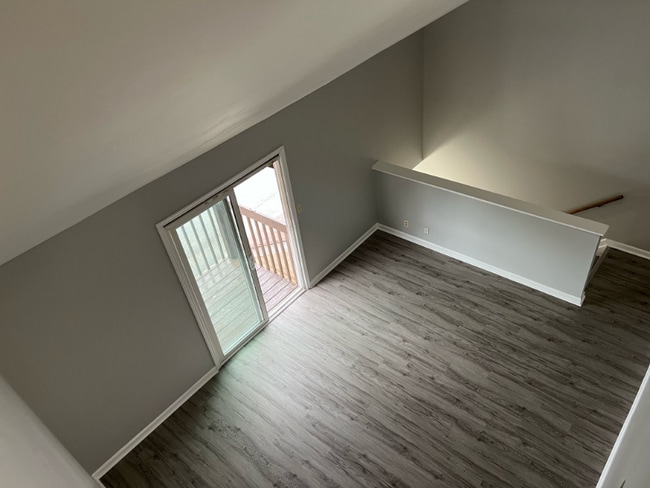 Photo - 755 Burcale Rd