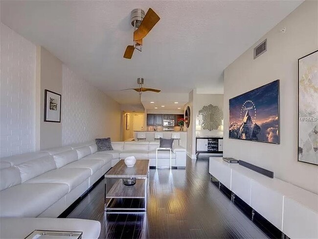 Photo - 1108 N Franklin St Unidad 1108