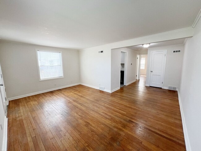 SEE IT NOW! Charming 1-Bed Home in North K... - SEE IT NOW! Charming 1-Bed Home in North K...
