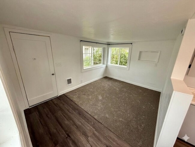 Photo - 1BR/1BA Studio in Downtown Clarkston!