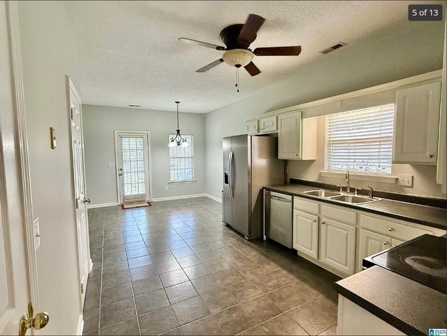 Photo - 974 Savannah Ln