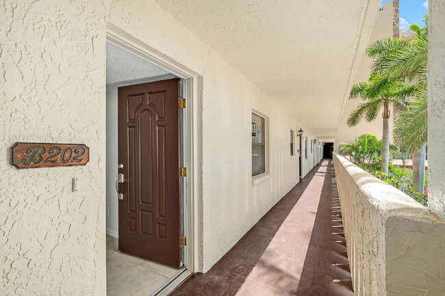 Photo - 1/1 Oceanfront condo with resort-like amenities! Unit B202