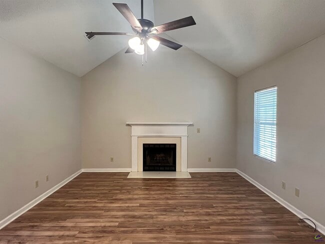 Photo - 536 Loblolly Ln